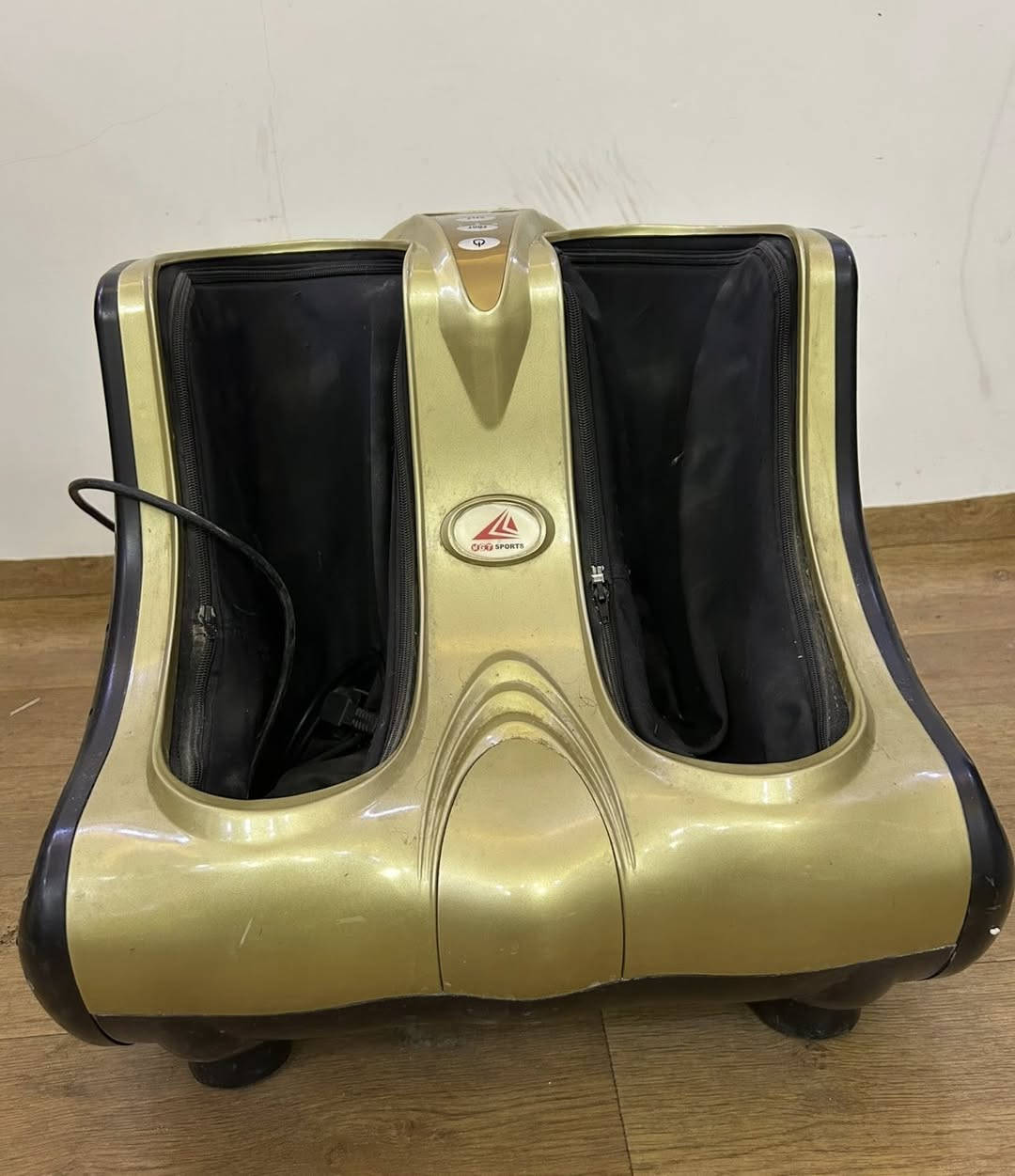 جهاز تدليك السعر ٨٠وبي مجال والمزهريات الوحده ب٢٠ وبيها مجال واتساب ***********
