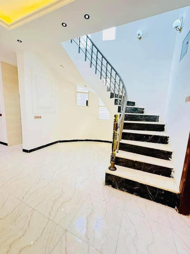 ⚜️دار للبيـع  التقيـة الثالثة || قرب كراج بغداد القديم طابـو زراعـي سـند 25 .

⚜️مسـاحـة 200 م2 مربع 

⚜️ تفاصيـل || طابق واحد كونكريت مسلح بناء درجة أولى ،
 غرفـة عدد 2
وصالـة 
وأستقبـال
 ومطبـخ 

ومجموعتيـن صحيـات .
للاستفسار الاتصال ***********
من الخاص
