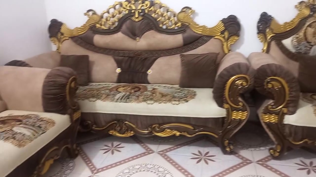 السلام عليكم من رخصة مدير الكروب تخم قنفات البيع مستعمل قليل تجي وتشوف بعينك كلش جديد نوعية ثقيل التفاصيل أتصل الرقم ***********
