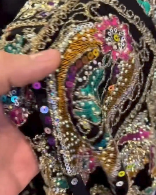 للي تحب التميّز بدون مبالغة
عبايات وبشت رمضان والعيد بتفاصيل ناعمة مرتبة
أناقة راقية تناسب السهرات، وصلاة العيد 🤍
متوفر جميع القياسات 
توصيل مجاني لجميع محافظات العراق


**إذا كنت صاحب هذا الإعلان وتريد حذفه لأي سبب، رجاءا أرسل رسالة إلى الدعم الفني**