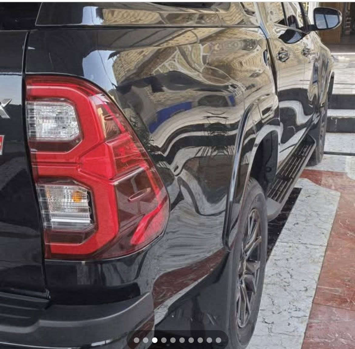 سلام عليكم للبيع ولمراوس بلاندكروز grديزل كاز مديل 23لون اسود مغلفه نانو سعر التغليف 20ورقه السياره على وضع الشركه شرط سبير مانازل فول مواصفات كشنات جلد تحكم بالكشنات بصمه عدد 2شاشه حجم كبير السياره ماشيه 16الف حقيقي مكفوله كفاله عامه من كل النواحي  التواصل على الرقم التالي ***********
