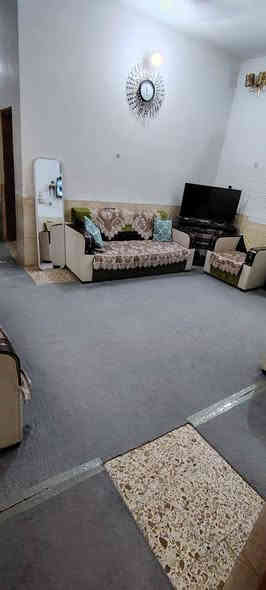 ياالله 
بيت طابو صرف مساحته 140م واجه 7 والنزال 20
حي العسكري الشرقي الملحق قرب جامع السجاد ع
يحتوي على غرف نوم عدد 1 استقبال ومطبخ وصحيات خارجية وداخلي صاله عدد 2  مناور عدد 2  
الاساس صب والسقف عكادة بيت مرتب  جيران كلهم ذهب  قريب على الولاية  وقريب على المدارس 
خدمات كاملة من تبليط ورصيف ومجاري وكهرباء وماء ومولدة 
ملاحظة /لايباع على المبادرة  
السعر خاص للاستفسار ***********  وتساب مفتوح
