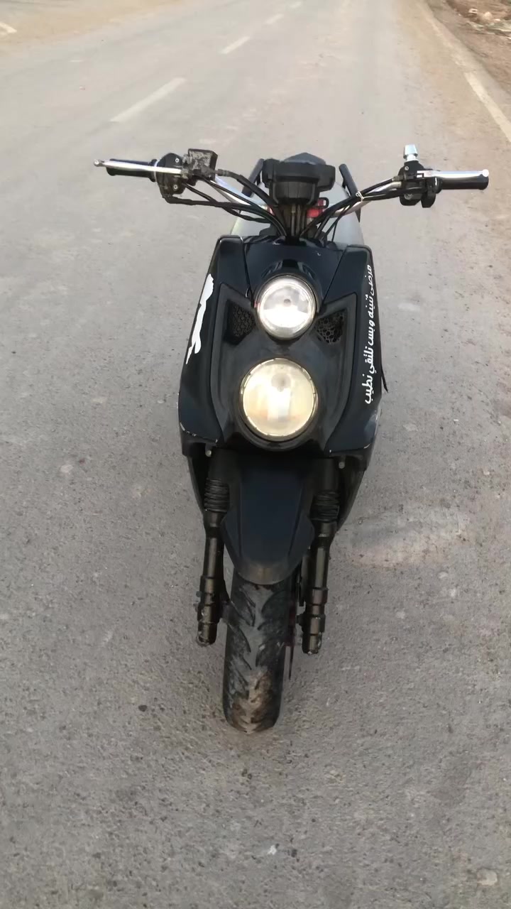 سكنس جبلي للبيع بيها تسويد قليل رايدهه 750 وبيها مجال حك الجيه مكاني بغداد عويريج قرب على مخابز باب الاغا رقم *********** ولمشراي لا يطب مستعجل علي بيعتهه
