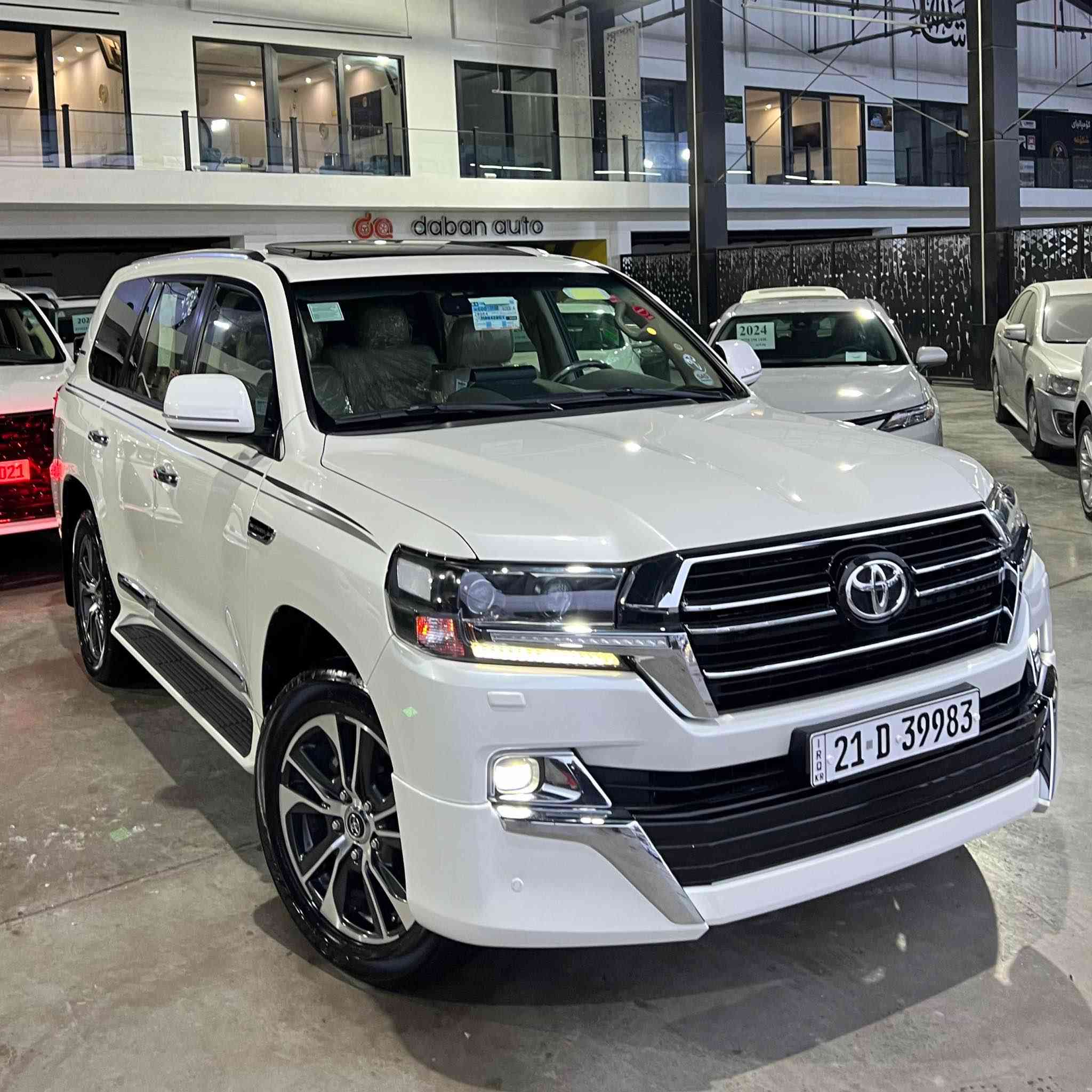 Toyota Land Cruiser 2020 v6 grand touring SAS

‎🔷سياره اخت زيرو بل باکیت
‎ ماشيه فقط 43 الف كيلو
————————————————————
‎🔷 تويتا لاندكروز موديل 2020 GXR
‎سياره زيرو شريكه ساس فول موصفات
‎سياره مكفول كفاله عامه من كلشي
‎حتا دعاميات شرت 
‎بدون صبغ + بدون بارد + بدون شخوط
‎بدون تكحيل + بدون رصعه _ رمل مابيها

————————————————————

‎🔷محرك كير بشرط مامفتوح
V6 ستە سلندر
————————————————————
‏‎🔷فول فول المواصفات  
‎بصمه + تشغیل عن بعد + الانزلاق +كشن جلد + كاميرا
‎  شاشات ايباد بيلادي + 3 شاشات
‎ثلاجه + زينون+ گيج ليزر +الفتحه 
‎+هواء مزدوج + نيظام ايكو سبورت +
‎+ کشنات ٢ كهرباء _ ٣ دگم +صندوق جک کهربائی
————————————————————
مکان سلیمانییە 
سعر 548 و مجال بسیط
*********** السليمانية, العراق
