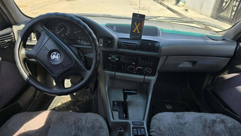 BMW
مۆدیل 93تەماتیک 525جایز گیرومەکینە بەشەرت تەبرید فول بەس سلایت نیە ستیشن سەنەوی وەکالە؟بشەرت *********** أربيل, العراق
