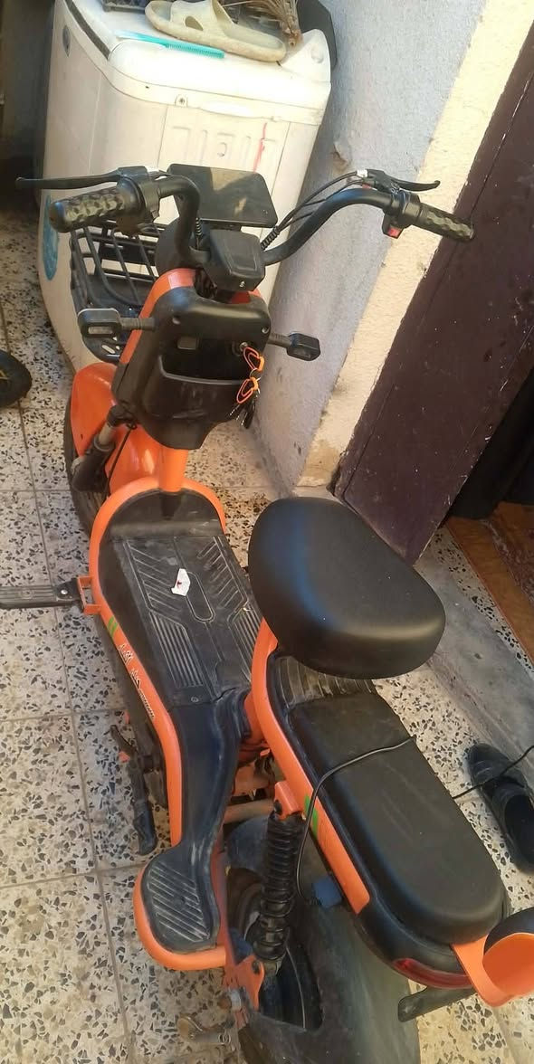 سلام عليكم دراج شحن حجم 14جديدة صار اسبوع من جبتها  سعر 3000رقمي ***********
