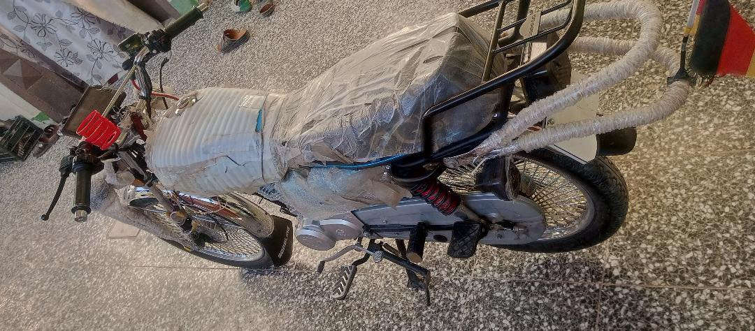 سلام عليكم تايكر 26 نضافه فول شلعه ومعدل خير من الله لون مميز  اورق كمله مكاني ديالى الخالص سعر 825 بيه مجال ***********
