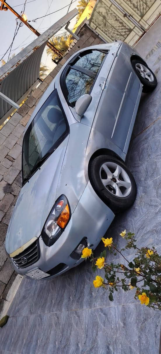 السلام عليكم كيا سبكترا للبيع ٢٠٠٧سياره حلوه. ناعمه بلاديه بيه جراد بس بدون حادث كله ليبل واحد مكينه الفين بالسمي رقم بغداد السعر ٧٨وبيه مجال للتواصل رقم التلفون ***********
