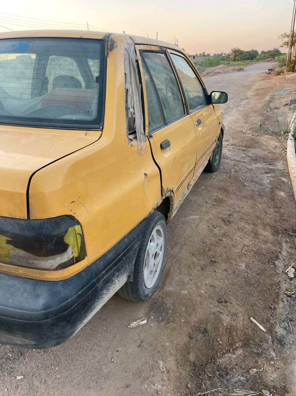 سايبة موديل 12 رقم احمر 
بدون تحويل مكاتبه سرقة وعشائر 
حدادية وكير نضيفات مكينه بيهة بخار 
سعرة 5 وبيهة مجال حك جيه 
كهربائياتهة كلهة شغالة 
غرفتهة مرتبة بس متروكه عوزهة ترتيب 
مكاني رميثه ***********