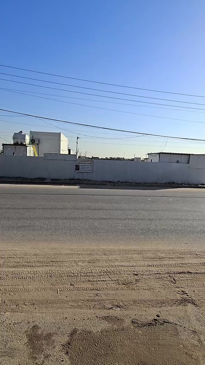 @الجميع 
دار للبيع علا شارع 20مال رئاسه العبيدي قرب //علوه بغداد// وقرب //مدرسه الشهيد سلام//
مساحه ٢٤٠ زراعي
***********
