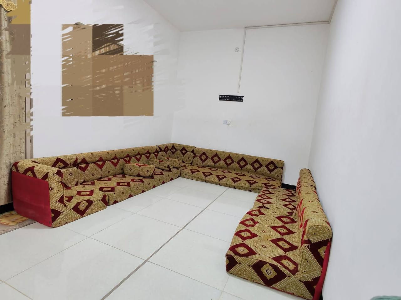 ميز الاوتي استعمال قليل هو والاوتي ب٦٥ الف
الجلسة سبع مترات ب٧٥ 
دواشك اثنين ابو النفرالواحد ب٣٠  هو وتلبيسة وجه مخده 
البوفية تسكام قوية ب١٠٠


**إذا كنت صاحب هذا الإعلان وتريد حذفه لأي سبب، رجاءا أرسل رسالة إلى الدعم الفني**