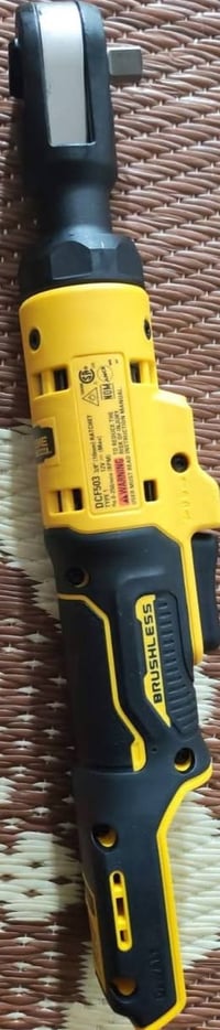 متوفر فقط الامريكي للاستفسار ٠٧٧٠٩٩٩٣٤٧٥