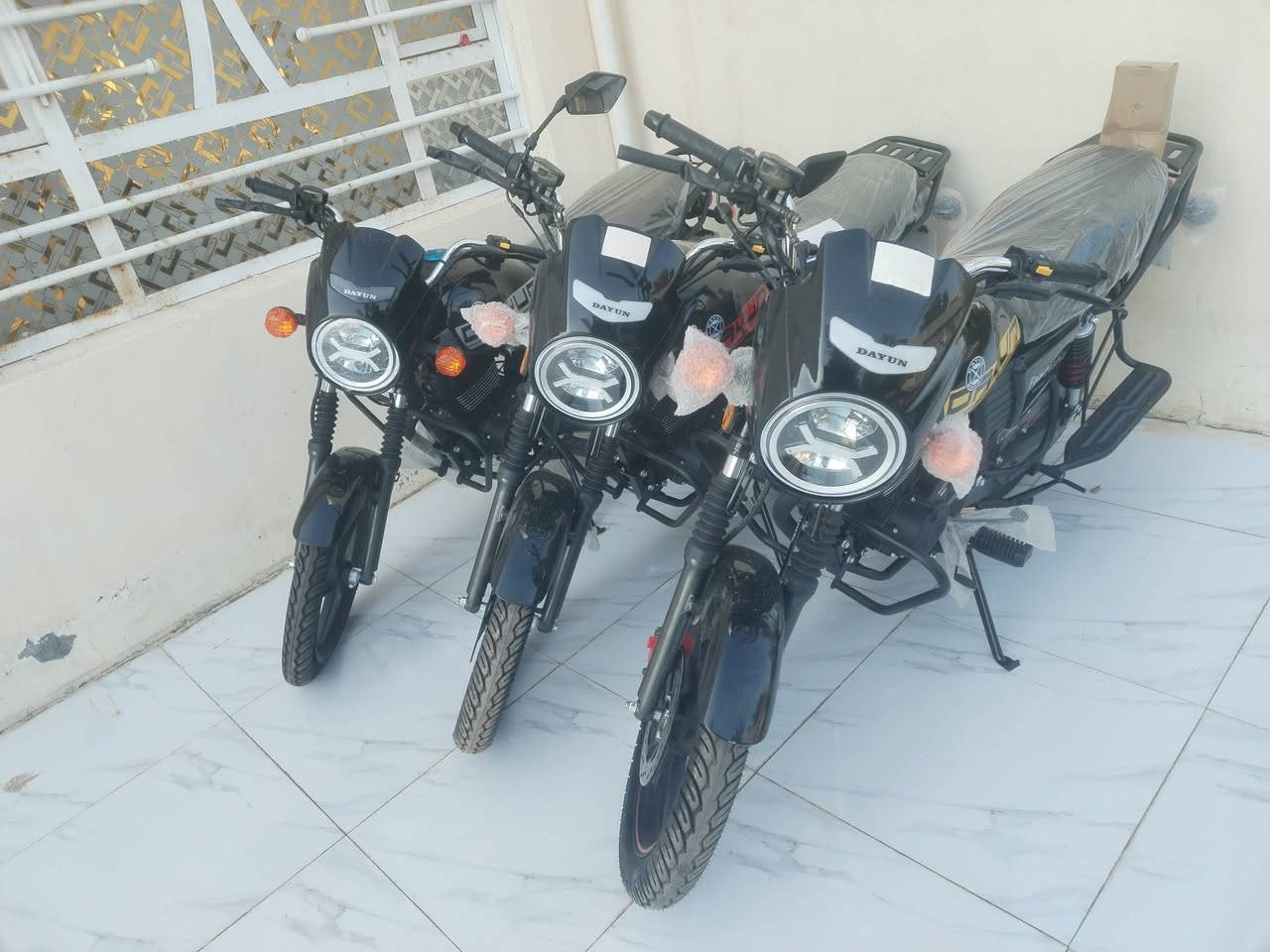 متوفر يمنا دايوان موديل 26 شكل القديم متوفر رقم سليمانيه كلاسيك مليونين و450 والاسكنر 1,525 مكان ديالى خالص توصيل موجود اتصل وبيك خير وتدلل باداره سمير العبيدي توصيل بنفس اليوم يوصلك *********** *********** سمير العبيدي
