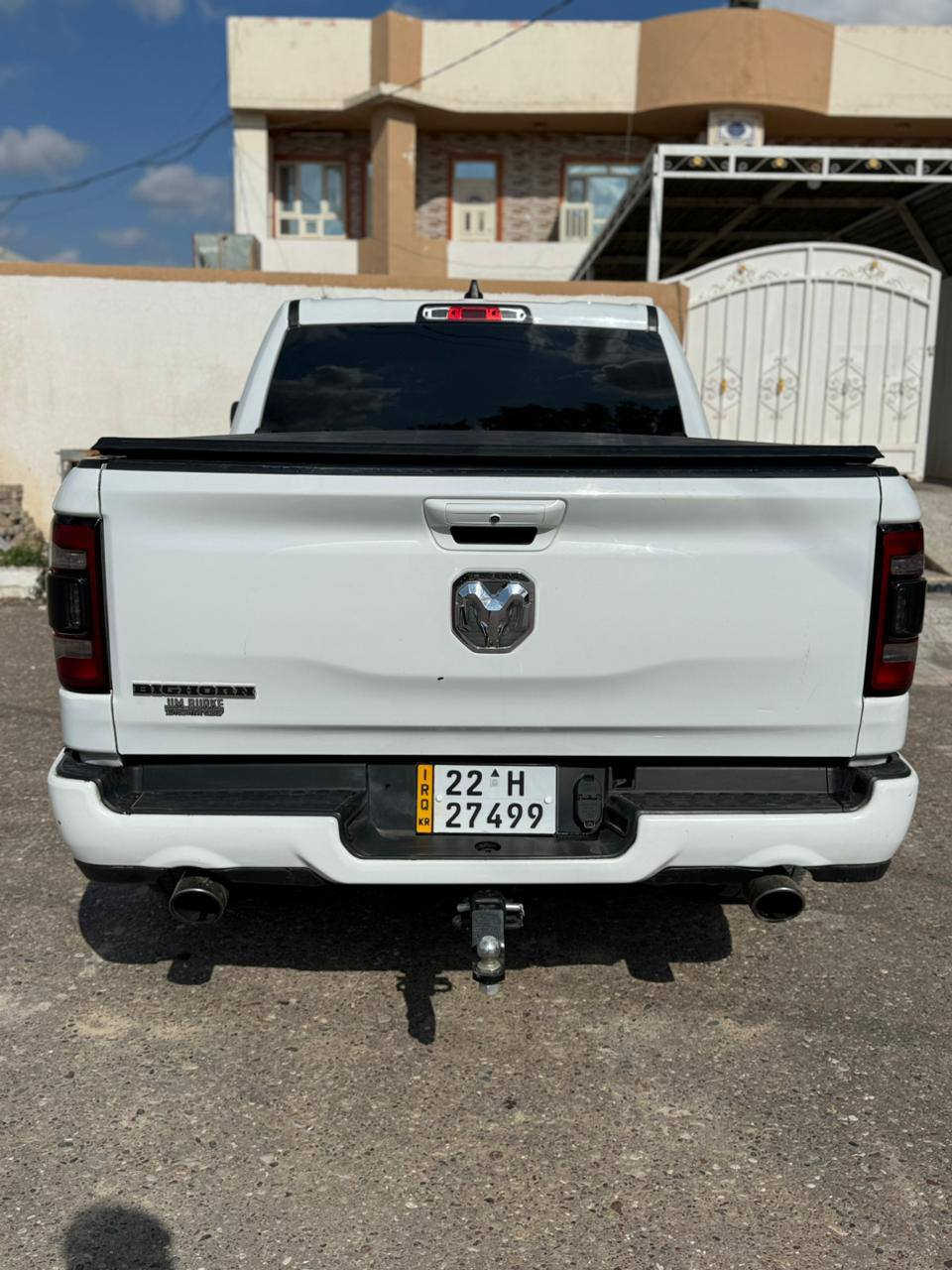 السلام عليكم اللبيع دوج رام 2022
رقم اربيل جديد تحويل مباشر 
باب طويل بدي قصير
مكفوله من الصبغ بارد مكانين زغار 
كير مكينه شرط
الموصفات 8 / 5700 
كشنات جلد
صندوق كهرباء
تشغيل عن بعد  بعد موصفات هواي  معروفه الرام
السعر 310 بيها مجال قليل
مكان السياره تكريت 
اتصال ***********
