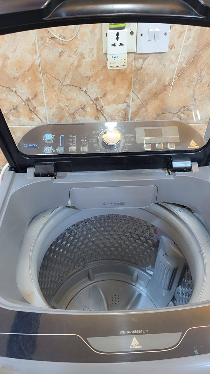 السلام عليكم
غساله  LGالحافض 16كيلو مستخدمه نضيفه
لبيع سعر 250الف وبيه مجال
مكاني بغداد السيديه
هاتف ***********
