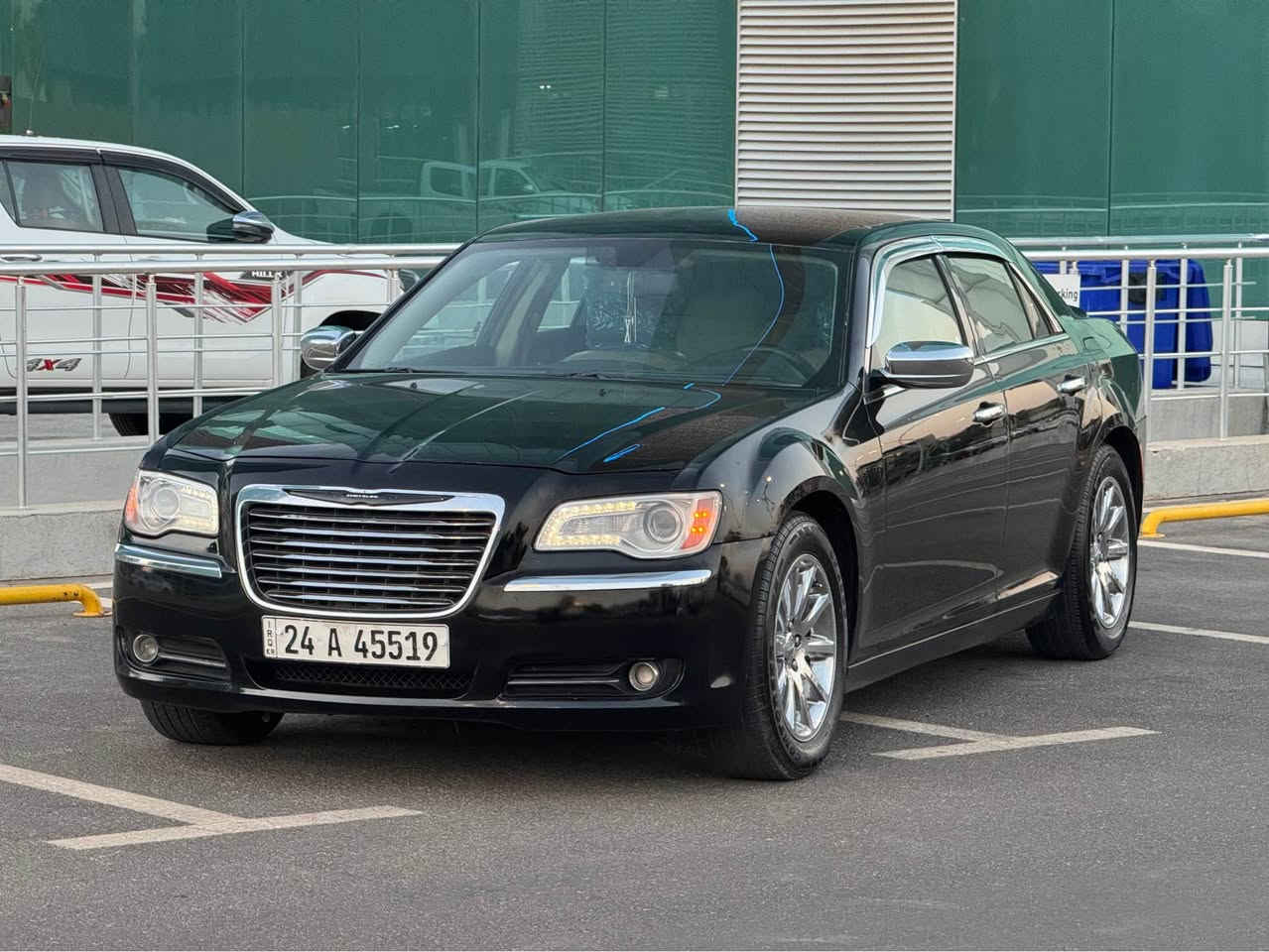 كرايسلر اوباما موديل ٢٠١٢ 
فول مواصفات ماعدة فتحة 
كير طيارة 
شاشە کبیر
داخل اصفر جديد 
كير محرك تاخم تيارات كل جديد 
مابي روبع مسروف دعامي ال دعامي شرت
لون اسود  
رقم دهوك الماني 
سنوية ٢٠٢٥ ساقت 
٨ ورقة غرامة نزل سعر  
شبر بونيد صبغ و شبر باب خلفي 
صورة سونار فحس كامل موجود
بدون دواخل بدون ايرباك 
٦ سلندر. محرك بيلادي 
سيارة ماشاء الله حلوة 

مكان اربيل 
رقم موبايل :*********** 
عندي فايبر واتساب 
سعر :١٤٧ شوية مجال 

کرایسلەر ئۆباما 
مۆدیل ٢٠١٢ 
فول بئ سلایت 
گێر تەیارە 
داخل زەرد شاشە گەورە 
بەسمە دەرگا بەسمە 
شاشە srt 
لەدەحامی لۆ دەحامی بەشەرت یەک هەزار مەسروفی تیدانیە 
بۆنیدی یەک بستی بۆیاخە 
دەرگای پشت سایەقیش بەهەمان شیوە یەک بستی بۆیاخە 
بەبێ لیدران بەبئ ئیرباگ
فەحسی کامل بەسۆنەر تێی دایە 
شەش پستنە 
٨ وەرەقە غرامەیی لەسەرە دوای محامەلە دەگەرینمەوە 
سەنەوی ٢٠٢٥ تەواو بوە
لەهەولێرە سەیارەکە 
ژمارە مۆبایل :*********** 
ڤایبەرو واتساپی لەسەرە 
نرخی :١٤٧ مەجالیکی کەم تکایە موشتەری نی سەرم مەیەشینە 
نیە لەهەمووبازار بەو سعرە لەو مواسفاتە بەو شیوەیە پاک بی أربيل, العراق
