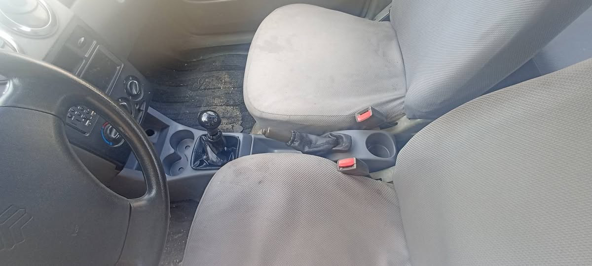 سايبا ٢٠١٢
سيارة جاهزه كبل للشارع 

***********

بغداد الجديدة
