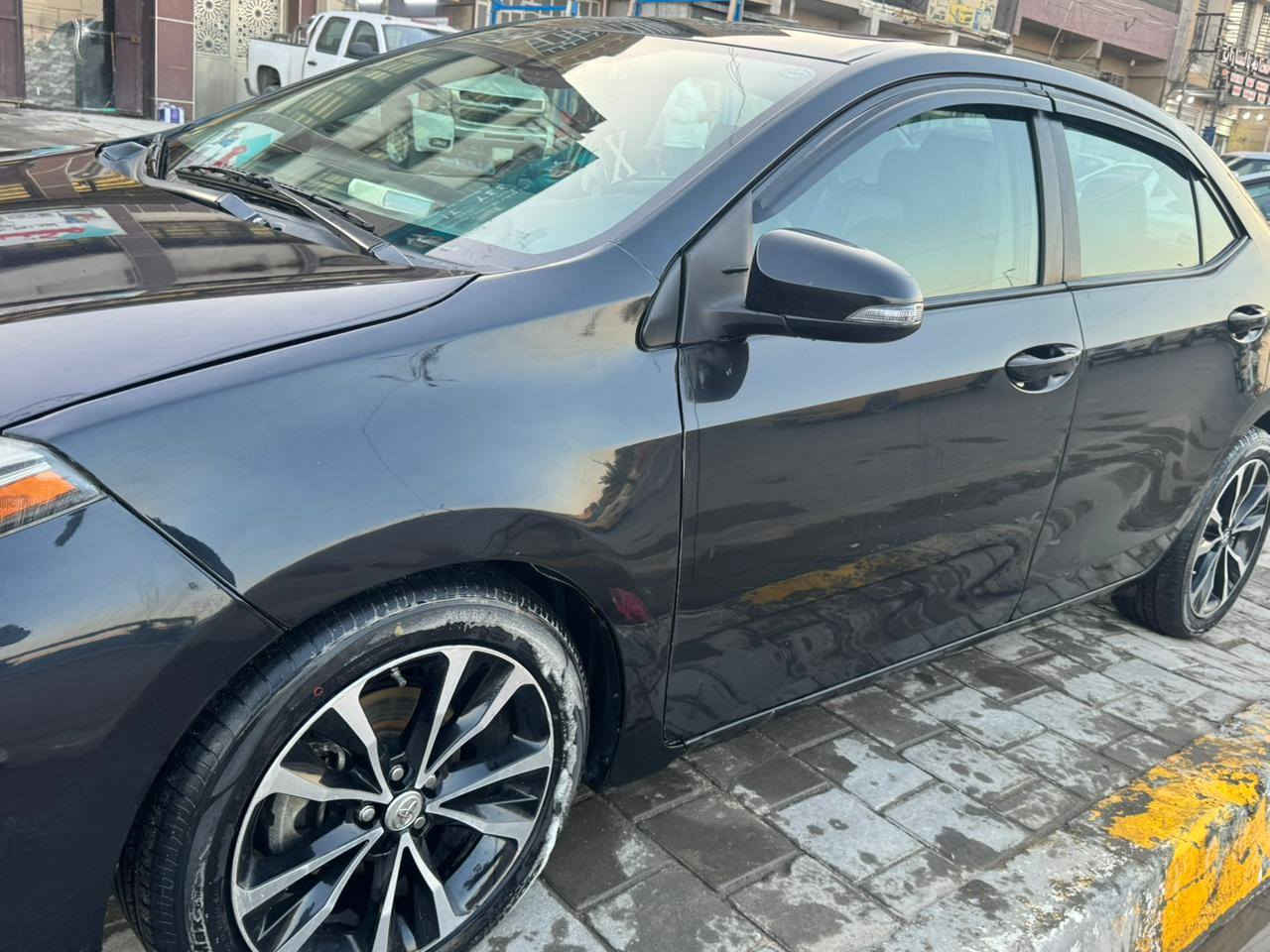 السلام عليكم كورلا se فول مواصفات فتحه بصمه تشغيل بصمه أبواب رادار امامي جانبي كشن جلد فول تحكم ستيرن شفتات ستيرن
كير محرك مكفولات  
تخم تاير جديد موديل 18 
تبديله دهن جديده
رقم بغداد الجديد سنويه جديده بأسمي 
تحويل مباشر
حادثها بنيد بدون داخل 
مكان السياره بغداد الغدير*********** 
سيارة رقم اربيل دولي
