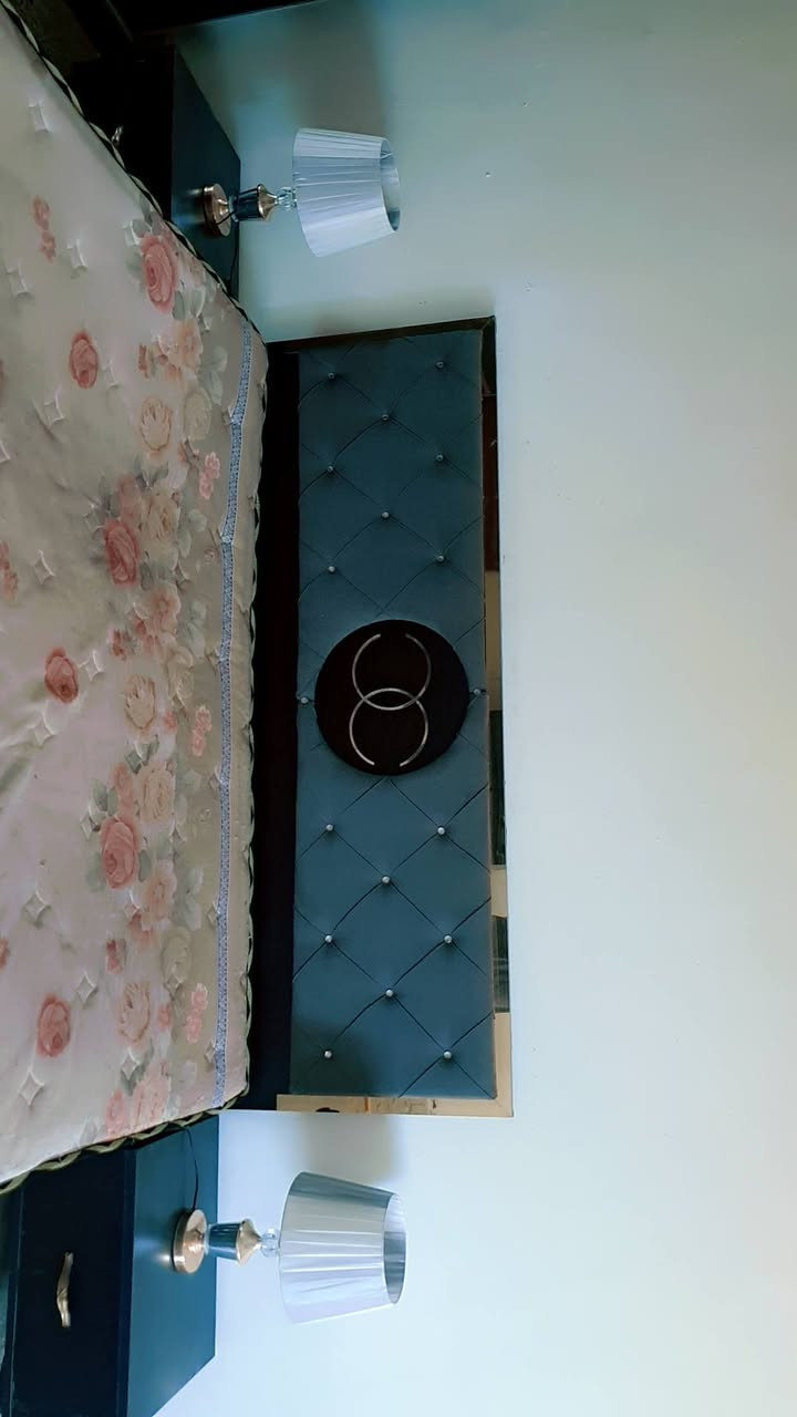 غرفة نوم 5 قطع تركي سلايت
ب150 الف مع سريرين ضغط  بيع مستعجل
المكان الدورة


**إذا كنت صاحب هذا الإعلان وتريد حذفه لأي سبب، رجاءا أرسل رسالة إلى الدعم الفني**