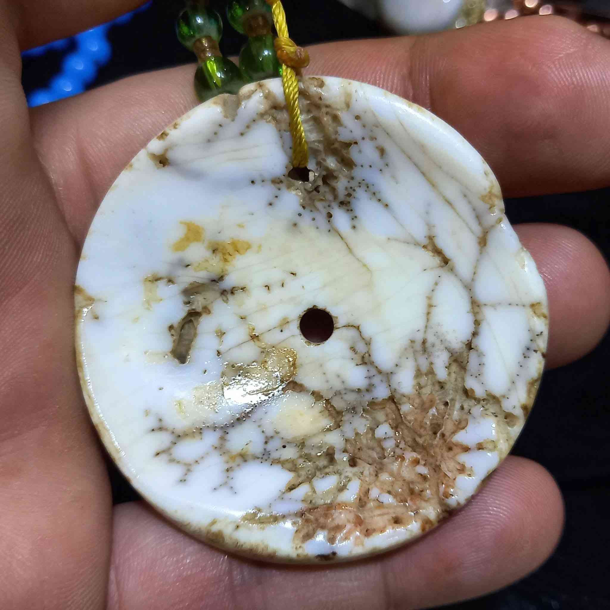 ❤️👑ما شاء الله على هذه القطعة القديمة حجر العطف البحري الاصلي وقطعة قديمة حيل شكد متصورون وهاي صورها وين متردون شوفوها من ارقة واضبط واقدم أنواع العطف العنوان بغداد يوجد خدمة توصيل كافة محافظات العراق اي سؤال او أستفسار واتساب او الاتصال بالرقم 
***********
