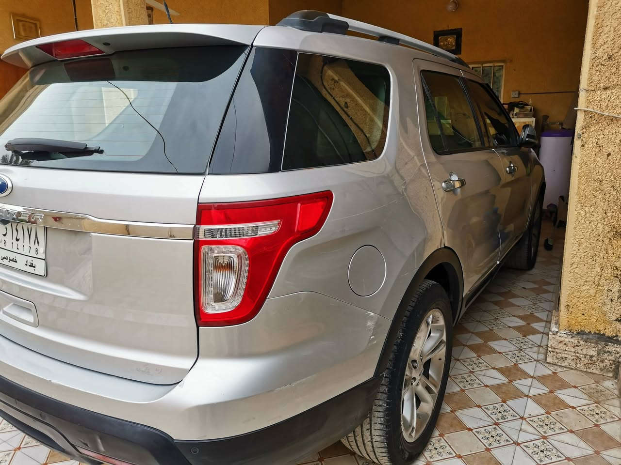 فورد اكسبلور موديل 2012 لمتد بصمة ماشية 145 الف كيلو متر
السعر ١٢٥ ورقة

***********
