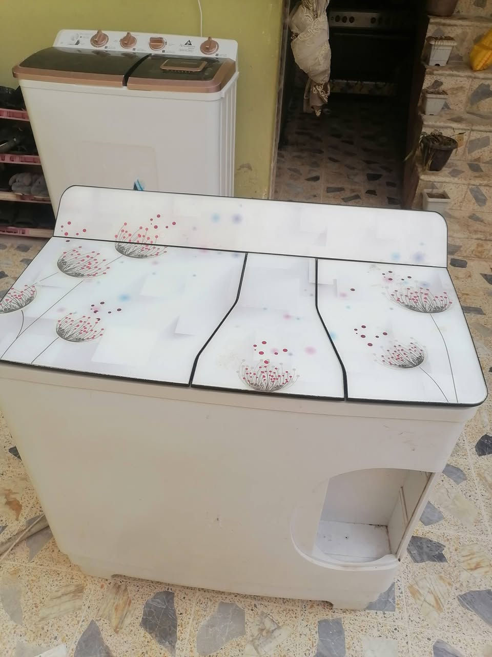 غساله ملابس شرط مطورت نحاس حوضين غسيل  وحد تنشيف   يعني 3 ماطورت بيع جديدة 90 بيه مجال عنوان موصل حي البكر،***********
