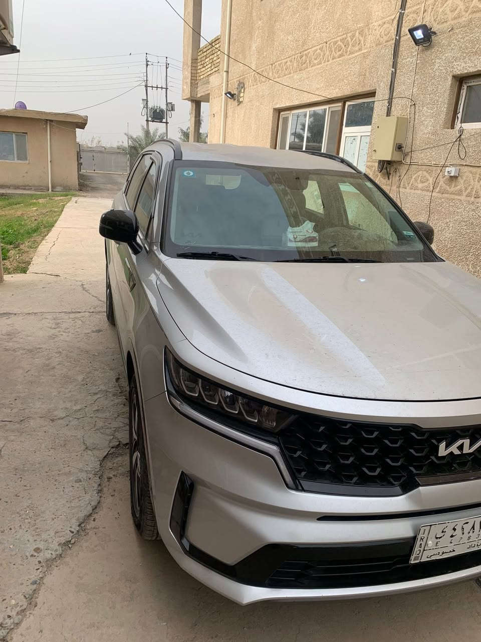 السلام عليكم
سورنتو 2023

2500 توربو اربعة سلندر

٧ اراكب

رقم بغداد

لون سلفر 

ماشية21600 (ميل )

حادث السيارة  خلفي 
كما موضح بالصور 
مواصفات السيارة؛

داخل اوفايت

قطعتين تبريد 

صندوك كهرباء 

جام اوتو ٤ جامات 

مداخل شحن يو اس بي بالكشنات و الكشنات الخلفية و يم الكير 

كشنات تدفئة 

حساسات امامي خلفي

كامرة خلفية 

رادار امامي خلفي 

نقطة عمياء جانبية 

توقف ذاتي للطوارء 

اوتو هولد 

تثبيت مسار + تحديد مسار 

هزاز بريك ستيرن كشن للرادار 

شاشة عطلات 

شاشة جبيرة 

تحكمات ستيرن كاملة 

رادار مثبت سرعة 

اوتو كار بلي 

ابل كار بلي 

وبعد هواي مواصفات خير بيها 

سعر السيارة260 وبيها مجال 

المكان : التاجيات قرب معمل الغاز 

***********
