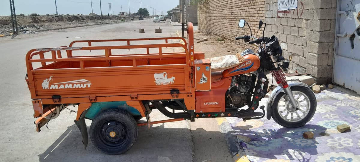 ستوته للبيع نضيفه بس التصوير ضالمه موديل21 المكان المجر السعر 2500 هذه رقمي ***********
