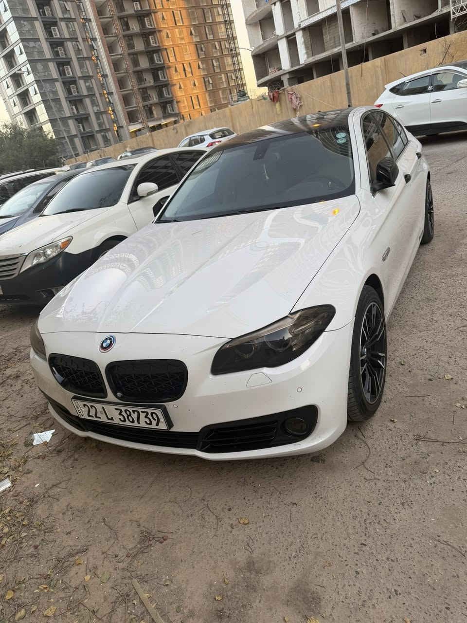 سلام عليكم
بي ام دبليو حجم 528 
موديل 2016 
وكالة العروش 
رقم اربيل تحويل ثاني يوم
ماشية 123 الف حقيقي 
سيارة فول مواصفات 
سعرها 32 مليون بيها مجال بسيط
رقم تلفون : ***********
