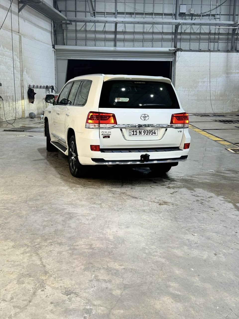 تويوتا لاندكروزر 2021 بغداد گراند تورينگ باب أول ما شاء الله تحدي شرط نضافة عالية جداً  الوارد: شركات  المحرك: 6 سلندر V6 الممشى: 127 الف كم حقيقي

المواصفات
ايرباغ عدد 8
شاشات عدد 3
مقاعد جلد
مقاعد كهرباء عدد 2 مع
بصمة تشغيل وأبواب
فتحة سقف
ثلاجة
زينون
هواء مزدوج
نظام ECO
مانع انزلاق
مرايات كهرباء مع حساسات
باب الجنطة كهرباء
الحالة
مكفولة كفالة عامة من دعامية لدعامية
بارد جدآ بصيط 
داخل  جلد نظيفة جداً
محرك شرط غير مفتوح
4 إطارات مع ويل وكالة
أغراض كاملة موجودة 

ملاحظات
نضافة 100%
سيرفس كامل بدون نقص
سيارة استعمال شخصي
نفس اليوم تحويل مباشر
سنوية جديدة
مكان سيارة بغداد الدورة 
رقم صاحب السيارة 
***********8
***********
