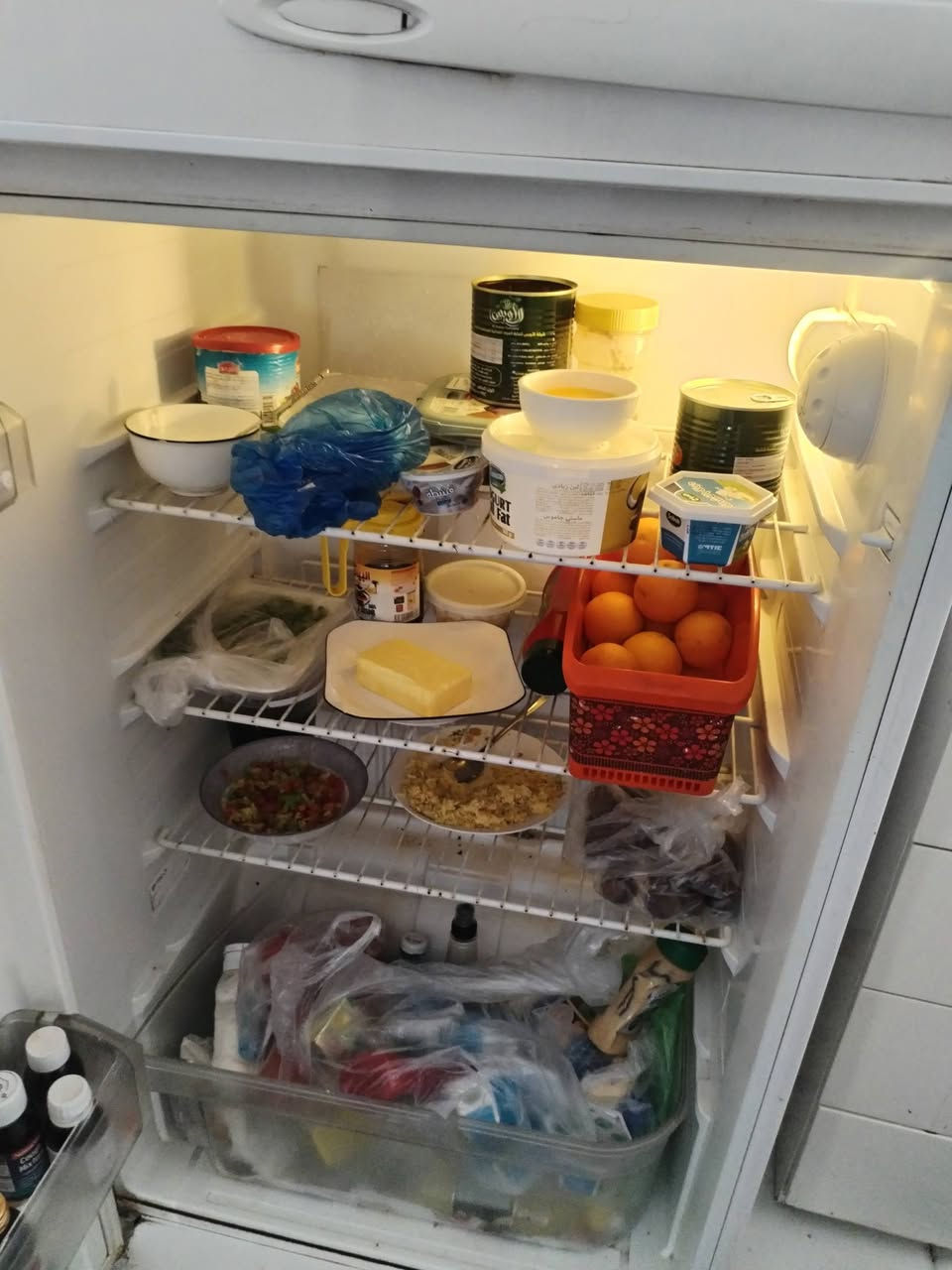 السلام عليكم عندي ثلاجه كبيره بيكو للبيع مكاني اليرموك اربع شوارع السعر ١٥٠ وبيها مجال للاستفسار الاتصال على الرقم ***********
