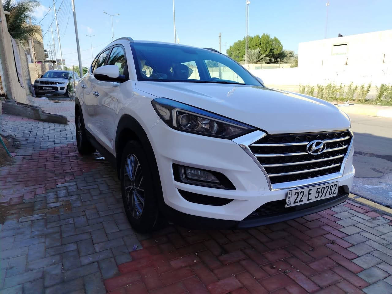 السلام عليكم // توسان خليجي موديل 2019 ماشيه 150 فول عده البانوراما رقم اربيل بأسمي تحويل مباشر هزه وبراد جديده فقط بارد كد شبر بل باب الخلفي دعاميه الاماميه صبغ وكم  رصعه خفيفات ما لاعب بيهن السعر 190 ورقه مكاني بغداد المنصور هاتف ***********
