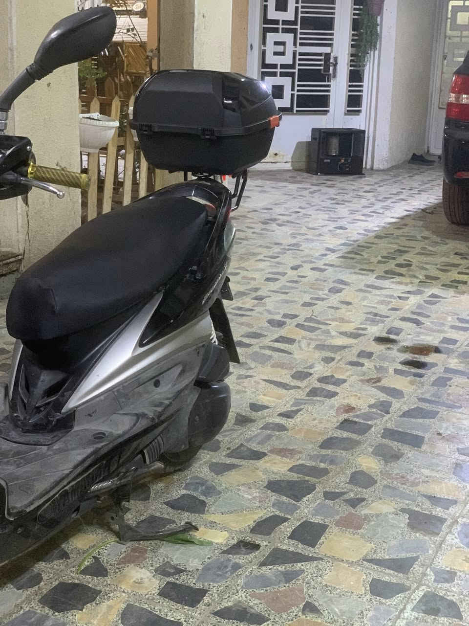 السلام عليكم اخوتي سكنس فحل نوزل خطين للبيع الدراجه مثل ما موضح امامكم الدراجه نضيفه وكفاله مكينه مكينتها اني اكفلها من الفتح والشد الدراجه بأسمي و اوراقها كامله انشاء الله سعرها 950 والي يحب التفاصيل زايده اتصل وبيك خير و ادلل مكاني بغداد حي اور اتصال على الرقم *********** اتصال 
 *********** واتساب
