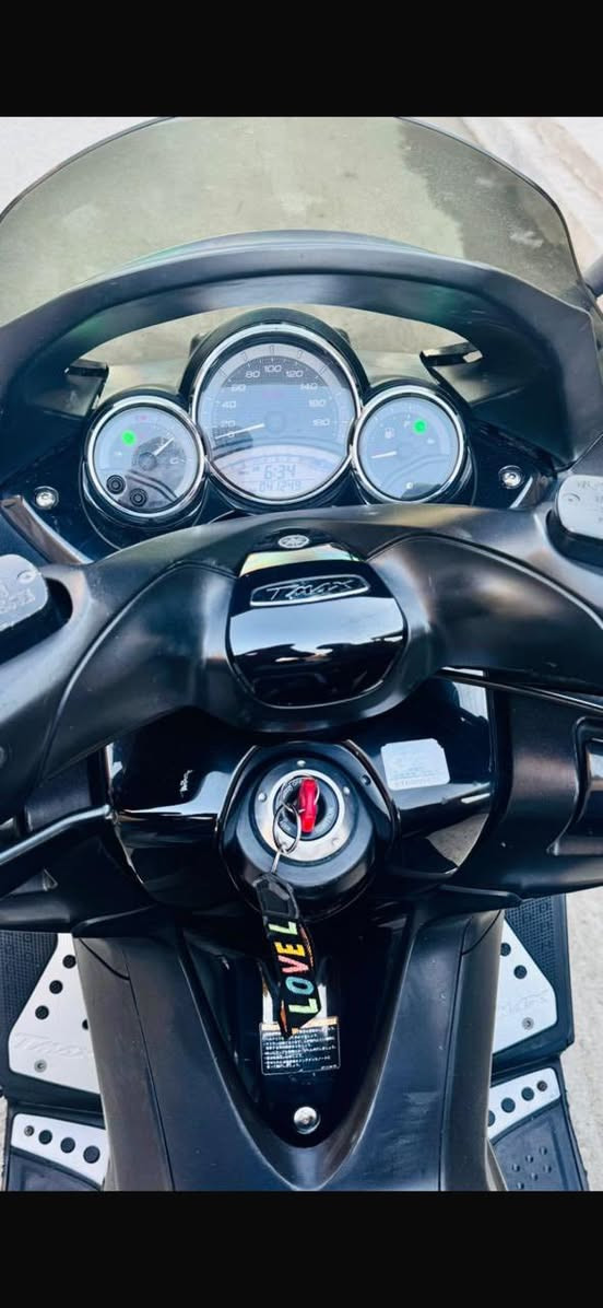 السلام عليكم دراجه تيماكس موديل ١١للبيع ماشيه ٤٠ مكان بغداد بلديات الرقم ***********
