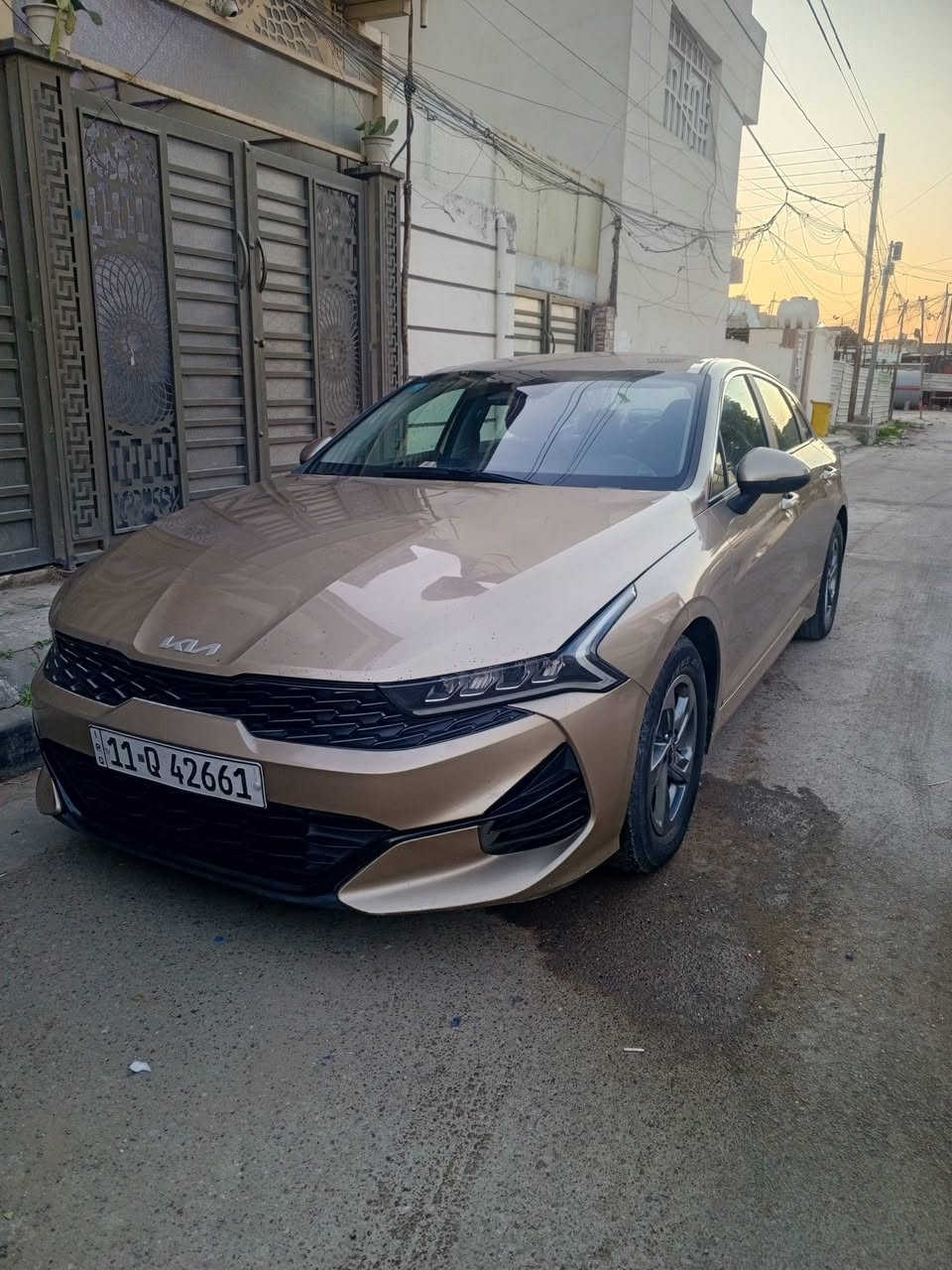 K5 
موديل 2022
المواصفات 
بصمه +بصمه تشغيل عن بعد 
رادار امامي و خلفي 
جنطه ذكيه 
أوتوهولد 
تحكم تبريد البيانو 
سايدبريك دكمه 
ويل 16
تحكم ستيرن جهتين
تحديد مسار 
حادثه بنيد و جاملغ ايمن 
رقم بغداد 
مكان السياره بغداد البلديات 
***********
رقم الواتس اب ***********
