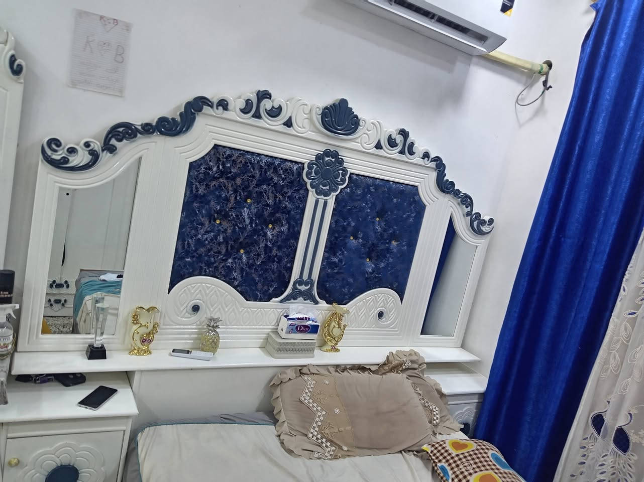 سلام عليكم غرفه نوم لبيع صار ٩ أشهر من خذتها سعرها 850 وبيها مجال *********** مستعجل على بيعتها من رخصت ادمن
