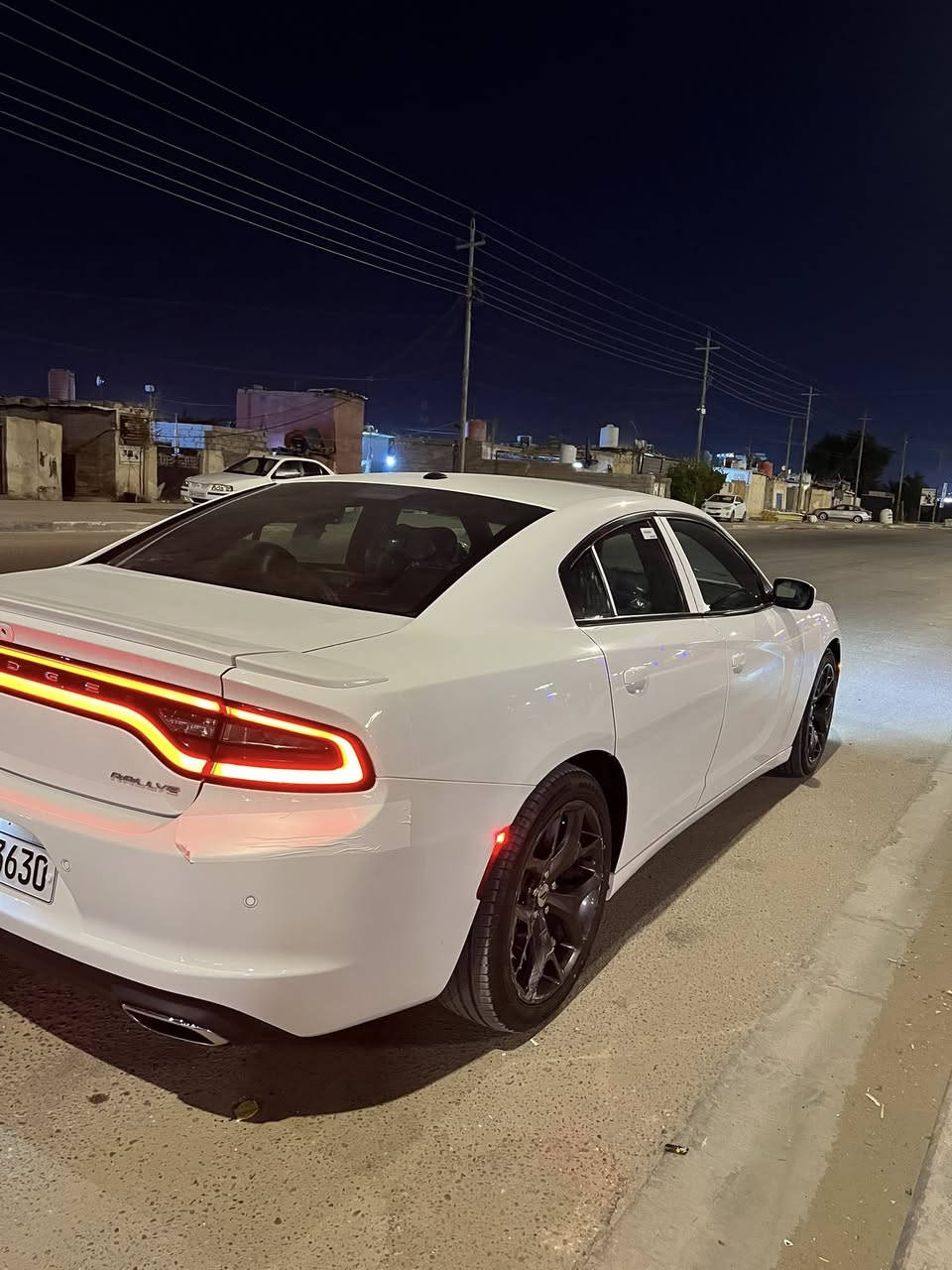 السلام عليكم جارجر رالي بلص 2017 فول مواصفات واحد على واحد كفاله عامه حتى الدعاميات رقم اربيل سيارة جديده كارتون 
العنوان البصرة المعقل ***********
