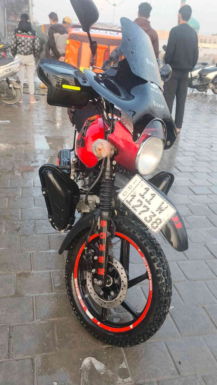 سلام عليكم دىاجه بوكسر مدير 2022كلش نضيفه وجديده كلش رقم بغداد بسمي تحويل ثاني يوم وين ميعجبك المدينة مكفولة زلغ ما بيهة الدراجه كلش نضيفه وعله أيدي الله من الصور بهواي تجي وتشوف بعينك مكاني بلديات السعر مليونين وميتين 2000,200وبيهة مجال حك الجيه رقمي ***********واتساب موجود على فيس ما موجود اعتذر
