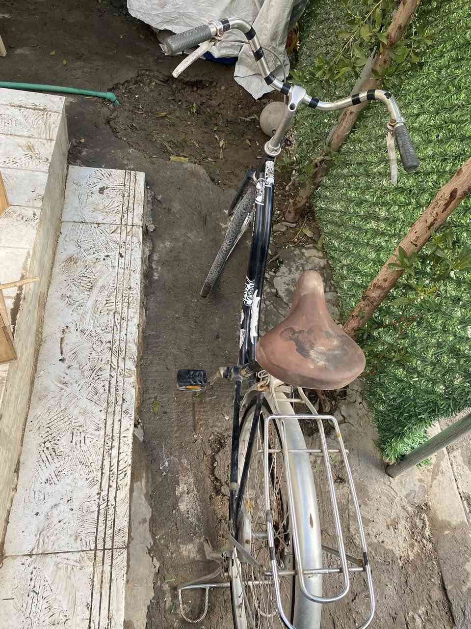 بايسكل بناتي ياباني اصلي نظيف الموقع شارع فلسطين شارع مسرح الخيمة للاستفسار***********
