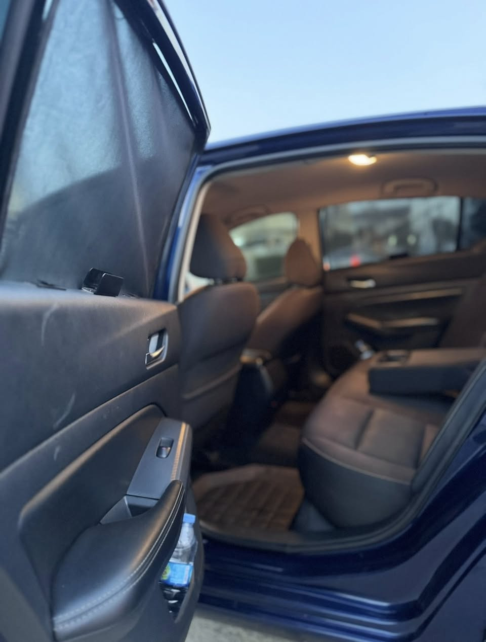 سلام عليكم بيع مستعجل
نيسان التيما 
موديل 2020
موصفات…….
بصمه تشغيل 
بصمه ابواب 
بصمه صندوك
تشغيل عن بعد 
شاشه جبيره +لمس+بلوتوث+كاربلي
كأمره خلفيه +حساسات
تحديد سرعه 
تحكم استرن 
شاشه اعطال 
بعد بيها موصفات 
ضرر بوند و جاملغ دواخل شي بسيط 
سنويه 2027 تنتهي 
كير محرك بشرط 
تحويل بشرط 
سياره حلوه مال بيت نظيف 
ماشيه 123 كيلو 
مكان سياره كركوك 
رقم موبايل:***********
