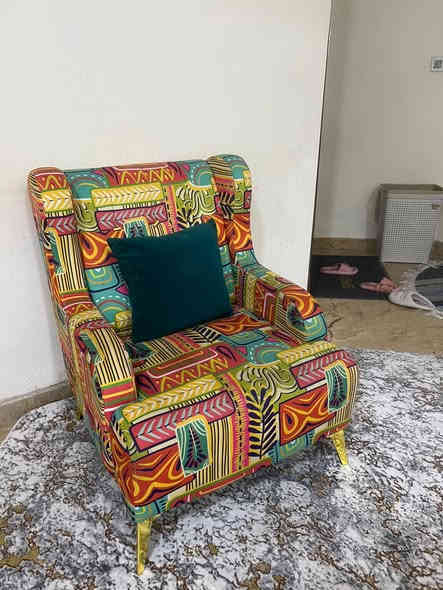 تخم قنفات تركي
للبيع نضافه 90/100
4 قطع
اثنين كبار 
اثنين زغار 
٧ مقاعد 
سعر 290 وبيها مجال
***********
