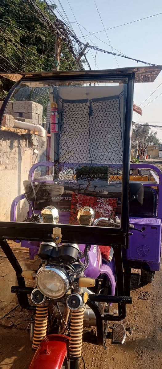 سلام عليكم ستوتة دايوان فحل مديل 20 ستوتة نضيفة جاهزة للشاع مگمركة كبل ترقيم لا مفتوحة ولا مجفت بلادي اوراق اصولي مكاني بغداد ***********
