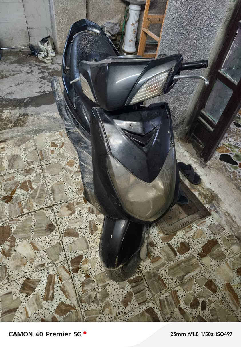 دراجه سكنز فحل للبيع دراجه مفتوحه المكينه بس نضيفه لدراجه نكره كالف
مكاني بغداد الشعب ***********
