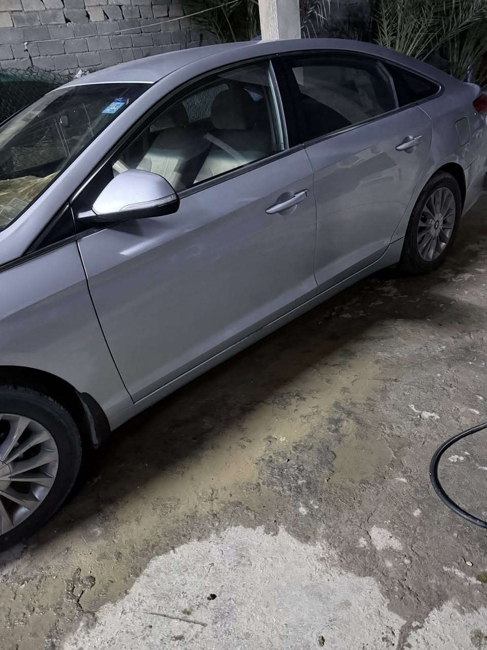 سوناتا 2017 وارد خليجي فول نضافه حادثها كلش بسيط   ماشيه 268  سعرها 140$ وبيها مجال بسيط مكاني انبار فلوجه  هاتف ***********
