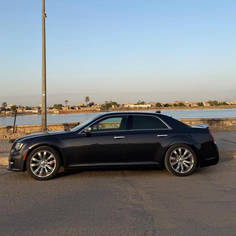 اوباما 2017 اصل باسمي تحويل ثاني يوم
السلام عليكم
أوباما كرايسلر ، 6 سلندر ، نضيفه جداً ، لون رمادي غامق ميتاليك
فئه c300,فول موصفات برده كهرباء ومرايات قلاب خزن مقاعد وستيرن كهرباء ومعروفه موصفات cالفول السياره كفاله فقط ضرر امريكا مرفق مع الصور سيط جداً بدون ايرباك بدون صبغ بدون حار بدون فتح السياره جاهزه واحلى من الصور السعر 230 وبي
مجال او مراوس تاهو ، رام 
مكان السياره البصره 
*********** متوفر وتس اب واتصال
