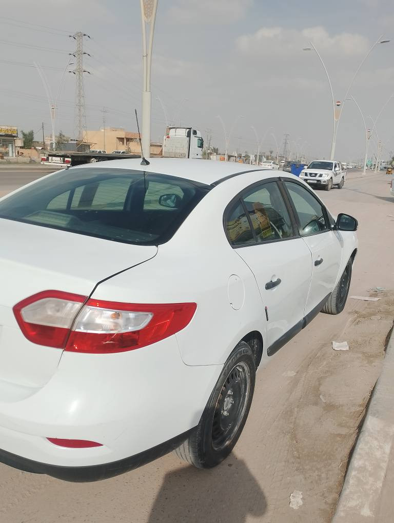 رينو فلونس موديل 2013 محرك قبق اصفر المرغوب مبدل بيها بنيد وباب ومدكر اتصال *********** او واتساب السعر 57 وبيها مجال قليل اخوان بلا زحمه عليكم اليكسر بالسعر يعبر المنشور ورحم الله والديه لان كلشي موجود بالسوك البصرة, العراق
