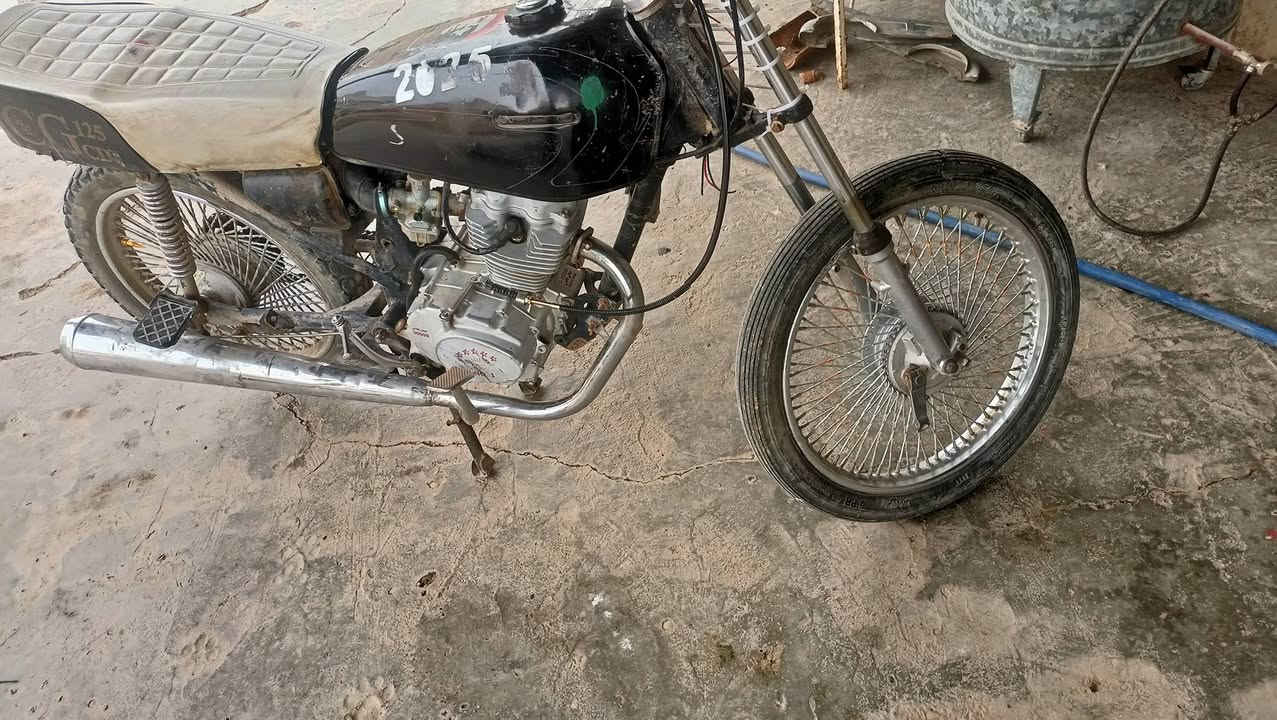 موطور للبيع السعر 160 وبي مجال لشرايه ويرهم مراوسه حسب القناعه شرط شلعه ومعدل صوت  مكاني الشرقاط الساحل لايسر هيجل


**إذا كنت صاحب هذا الإعلان وتريد حذفه لأي سبب، رجاءا أرسل رسالة إلى الدعم الفني**