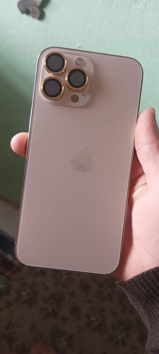 اخوان آيفون ١٣ برو ماكس اللون المميز ذاكره ٢٥٦ بطاريه ٧٨ الجهاز مامفتوح فقط مبدل بي ضهر وشرط بلادي وكامره x1 بل تحديث توقفت  الباقي شرط سعره ٦٠٠ للاستفسار. واتساب أو اتصال***********
