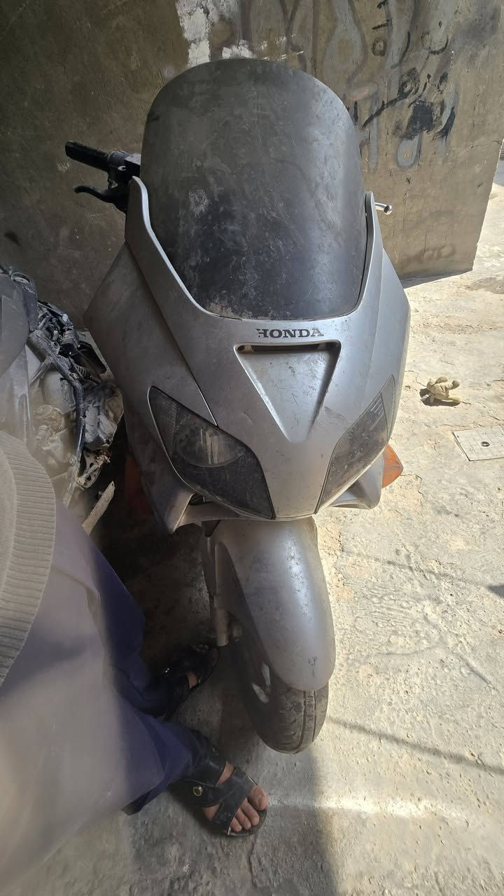 فورزه صفر سته مكينه كايمه ولباقي كله شغال ابيع كوم حديد مكاني بغداد مدينة الصدر حي طارق القديم السعر ٢٠٠ وبيه مجال مراوس عادي  خاص متواجد ***********
