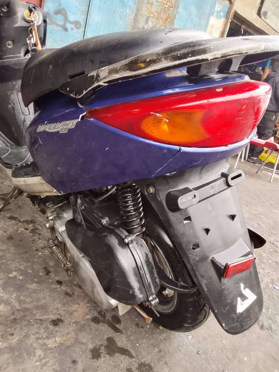 سلام عليكم ابريز للبيع كله شغالة
مكينة خير من الله لايت اشاير بك لايت كلة شغال تايرات جددسلف هندر شغال السعر ٥٥٠ وبيه مجال المكان العبيدي قرب جامع الامام علي هاذ رقمي ***********
